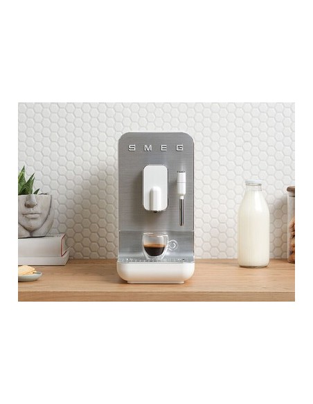 Cafetera Espresso Superautomática con espumador de leche